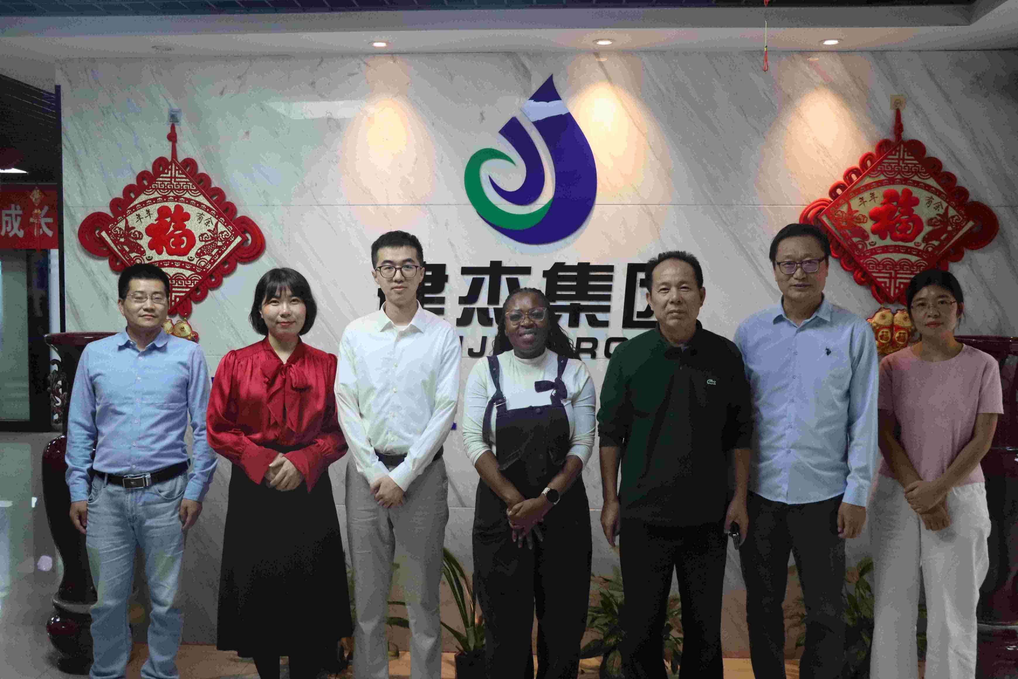 南非客户来访太阳集团tyc4633实业：共话经济炼铁新篇章！