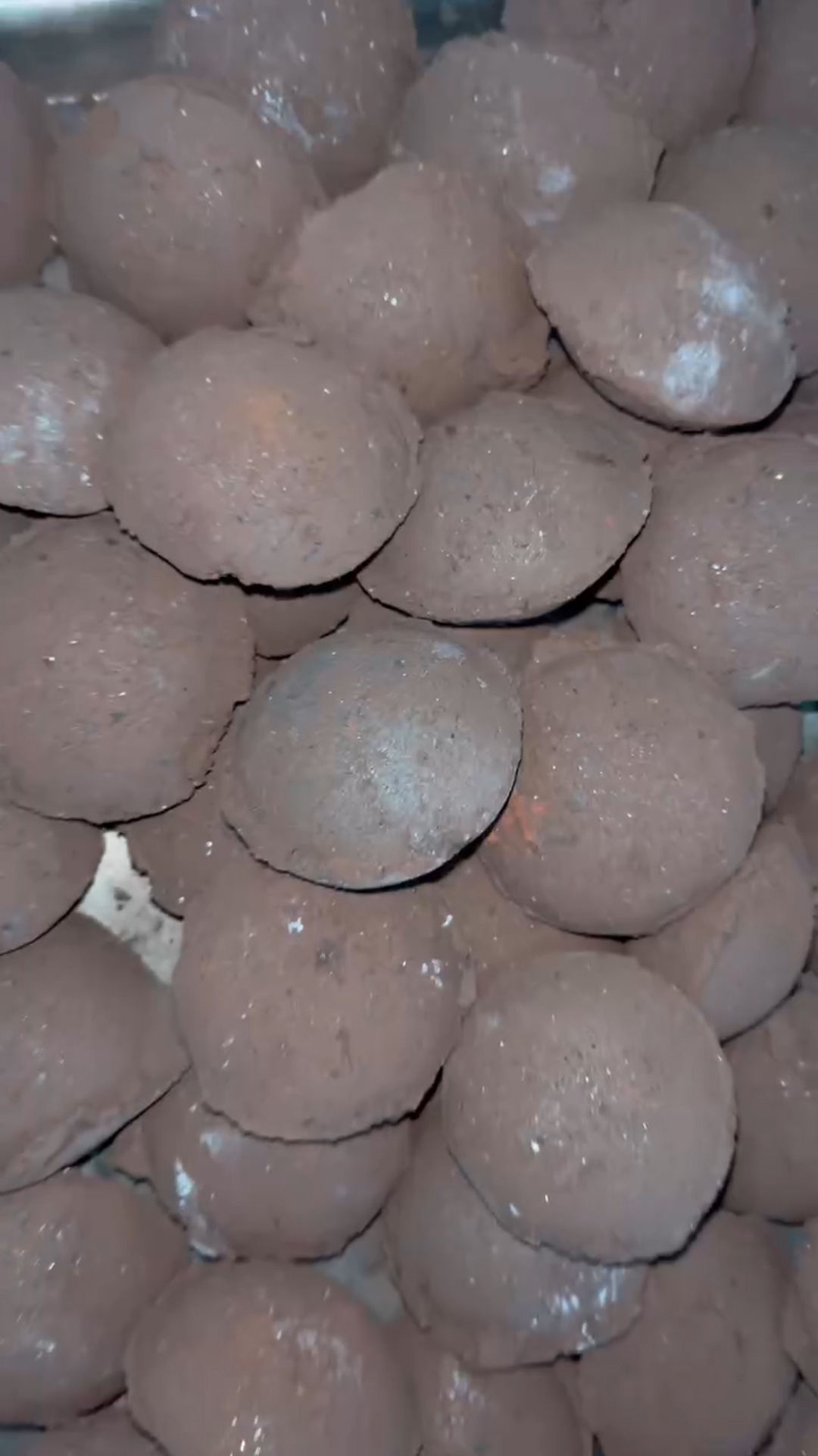 钢铁行业中的除尘灰怎么进行二次利用？