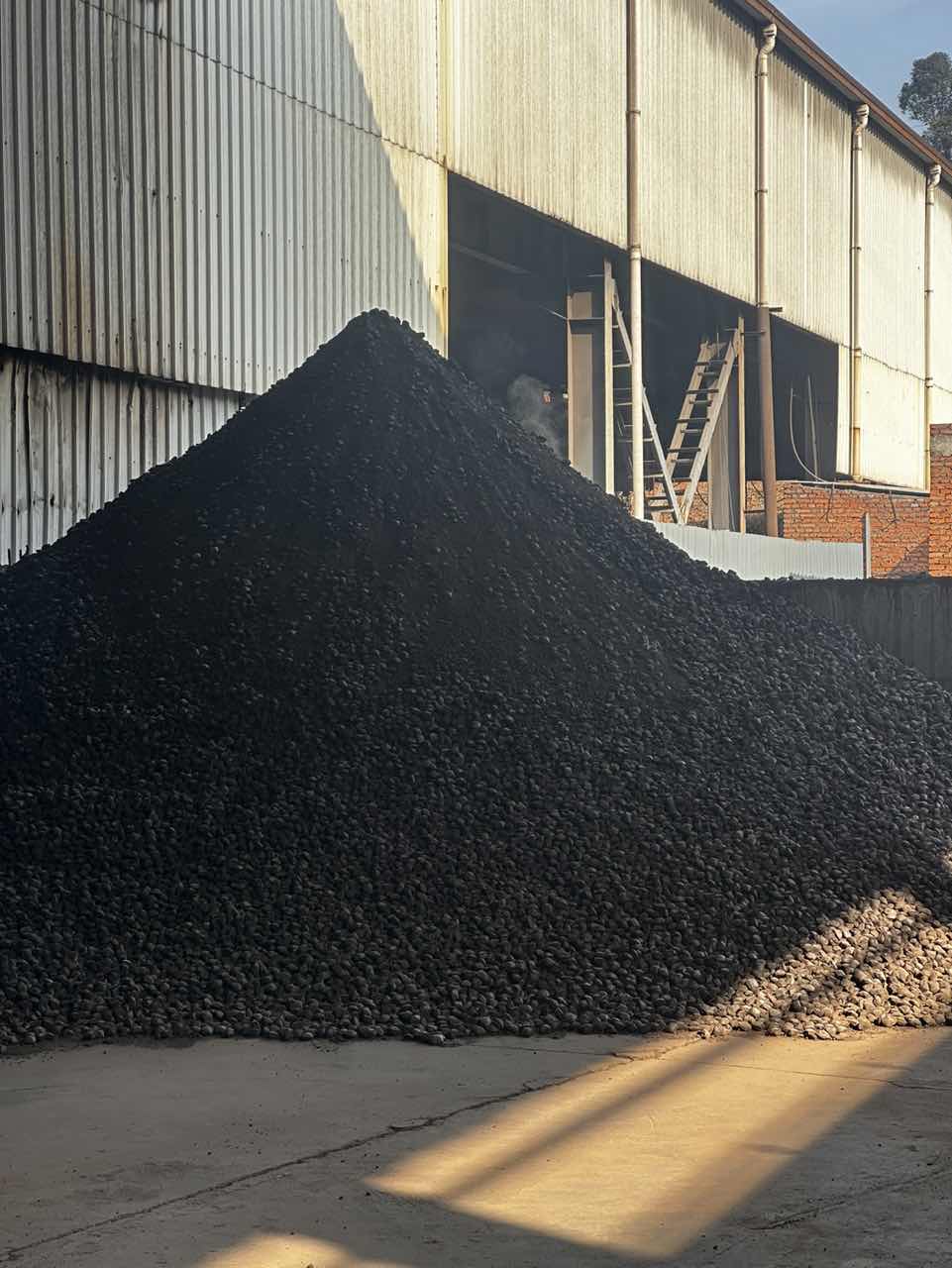 铁精粉压球成型，选哪种粘合剂最相宜？